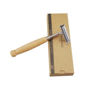 <strong>Double</strong> <strong>Edge</strong> Safety <strong>Razor</strong> with Long Natural Bamboo Handle - Product Image 2