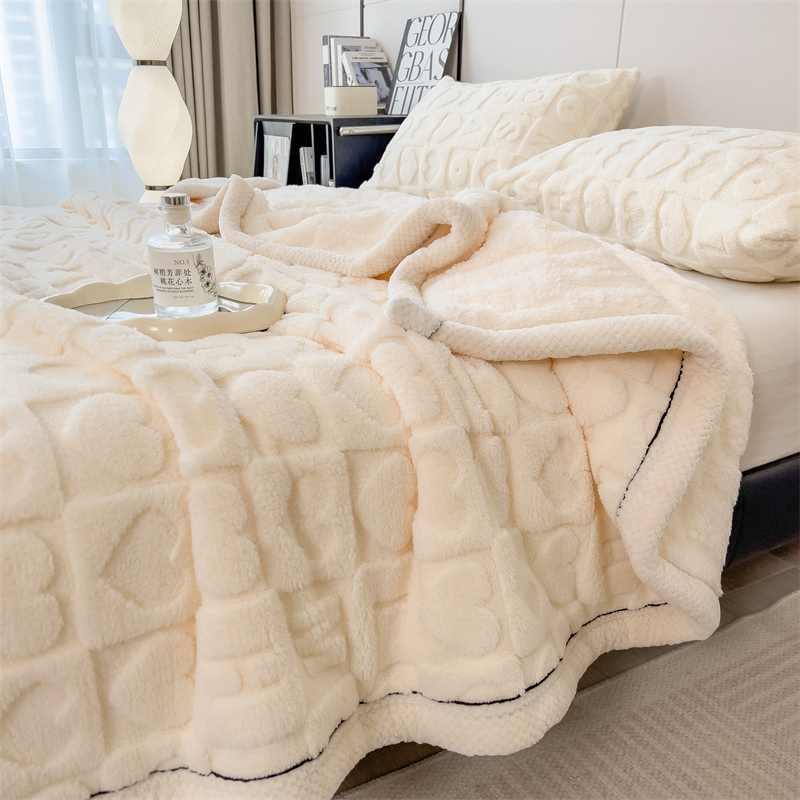 Winter Thickened 100 polyester Quilt Coral