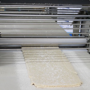 Laminatrice Automatica per Pasta Sfoglia con Certificazione CE, per Panifici Industriali, Ideale per Croissant e <span class=keywords><strong>Pasticceria</strong></span> Danese a Strati - Product Image 4