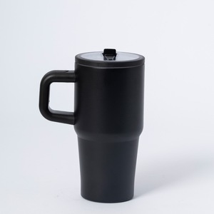 Nouveau Gobelet Isotherme en Acier Inoxydable <span class=keywords><strong>de</strong></span> 20 oz avec Poignée et Paille, Bouteille d'Eau Isotherme Sous Vide Personnalisable pour Voyage - Product Image 6