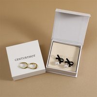 Boîte d'emballage en papier pour bijoux, petite, carrée, à rabat magnétique, imperméable, de qualité supérieure, avec doublure en éponge pour collier et boucles d'oreilles