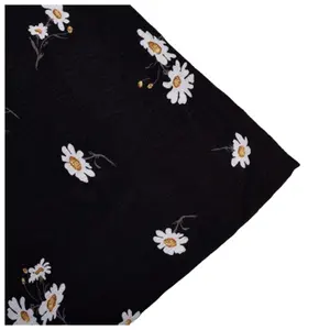 100% Viscose Daisy Digital Printed Fabric Rayon Crepe Wholesale Comfortable 45s Woven Plain Fabric Plain and Pattern Fabrics