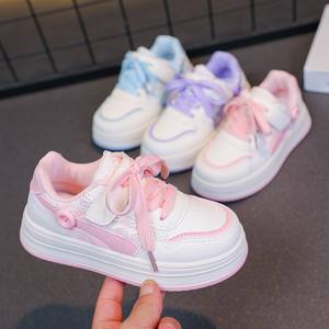 Chaussures de sport décontractées pour filles 2025 Bleu/Violet/Rose Cuir artificiel Fermeture à velcro Design tendance Nouveau modèle pour le printemps automne - Product Image 5