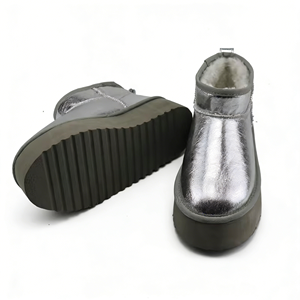 Stivali da Neve Metallizzati Argento per Donna, ODM/OEM, in Pelle di Pecora, Suola Spessa, Impermeabili, Termici, Antiscivolo, Stivaletti alla Caviglia - Product Image 3