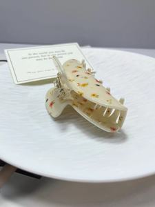 กิ๊บติดผมอะคริลิคขนาดเล็กสำหรับผู้หญิง รูปทรงครึ่งวงกลม กิ๊บหนีบผมอเนกประสงค์ กิ๊บหนีบผมทรงฉลามน่ารัก กิ๊บติดผมรูปดอกทิวลิป - Product Image 6