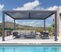 Pergola motorisée moderne en aluminium, résistante aux intempéries, avec toit à lames motorisées pour jardin et villa