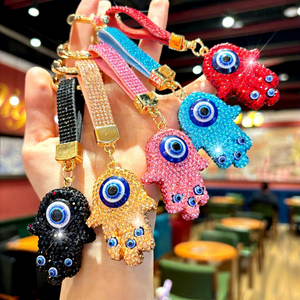 Porte-clés main de Fatma en alliage de zinc avec strass, œil protecteur, pour décoration de voiture ou sac, cadeau porte-bonheur - Product Image 1