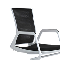 Chaise de bureau moderne en maille, réglable en hauteur, pivotante, avec base à cinq étoiles, structure en plastique et accoudoirs