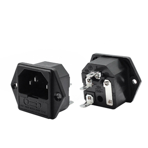 Agujeros de tornillos de 3 pines, conector de entrada de CA, 10A, 250VAC, macho, con portafusibles 10A, IEC320 C14 - Product Image 1