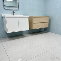 Carreaux de sol en céramique aspect marbre brillant 800x800mm, résistants aux rayures, faciles d'entretien pour salon, salle de bain, cuisine, hall, centre commercial