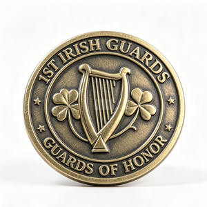 Medalla de las 1ª Guardias Irlandesas, de latón chapado en oro, circular, grabada en relieve, con temática musical, artículo de colección artístico. - Product Image 4