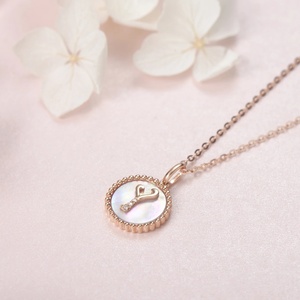 Collar con Colgante Delicado con Inicial Y en Oro Rosa Chapado en Oro S925, Collar Elegante para Mujer, Mini Colgante Delicado - Product Image 6