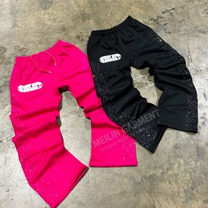 Pantalones de chándal de algodón personalizados con logo estampado en relieve para mujer, estilo urbano, holgados, rectos, con pedrería - Product Image 2