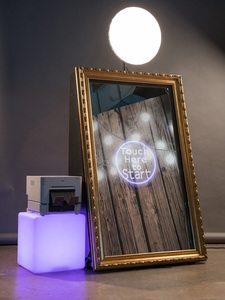 Espejo Mágico con Pantalla Táctil, Cabina de Fotos para Selfies, Fotomatón Tradicional Popular para <span class=keywords><strong>Bodas</strong></span> y Fiestas - Product Image 2