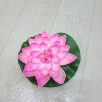 Simulation de fleur de lotus artificielle décorative en plastique bon marché