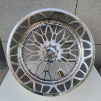 Polierte 22x12 24x14 24x12 26x12 28x16 Zoll 8x170 8x180 6x139.7 geschmiedete Aluminium-LKW-Felgen für GMC Sierra Dodge RAM1500 2500