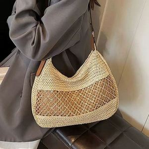 Sac de plage en paille tressé pour femme, nouveau modèle, à porter à l'épaule, avec découpes sous les aisselles, idéal pour l'été - Product Image 4