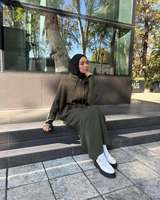 W-107 Nouvelle collection printemps-automne : Ensemble polyvalent Abaya tricoté à capuche, couleur unie, doux et respirant pour femmes musulmanes