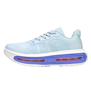 Baskets de sport personnalisables avec logo de marque, antidérapantes, rehaussantes, respirantes et confortables, en maille blanche, semelle intégrale, pour l'hiver - Product Image 1