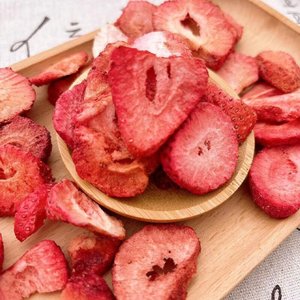 Fragole Liofilizzate per Decorazioni Dolciarie, Fette Croccanti a Fiocco di Neve, Fornitura all'Ingrosso, per Topping Torte e Yogurt, Conservazione 12 Mesi - Product Image 2