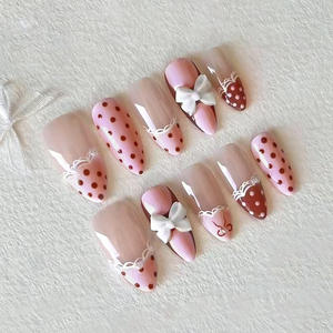 Lot de 24 faux ongles en acrylique, forme amande ou cercueil, à pois crémeux noirs et blancs, pour salon ou DIY, Impress Nails - Product Image 5