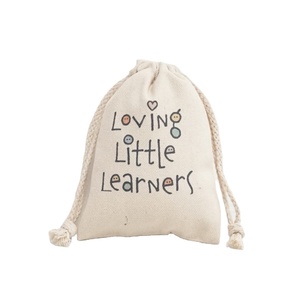 Sacs à cordon en toile calicot de haute qualité avec design personnalisé pour l'emballage de cadeaux - Product Image 1