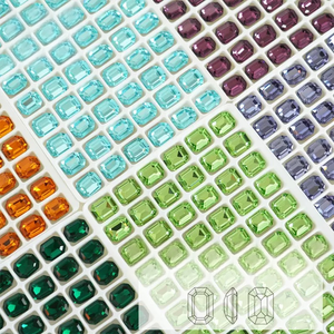Vente en gros d'accessoires de bijouterie DIY avec des strass en verre K9 à fond pointu, rectangulaires, octogonaux et à surface plate, directement du fabricant. - Product Image 3