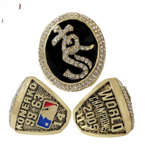 Anello del Campionato MLB dei Chicago White Sox, Set 4 Anelli con Corona, in Lega, Taglio Princess, Casual/Sportivo, Placcato <span class=keywords><strong>Argento</strong></span> <span class=keywords><strong>925</strong></span>/Oro 18K, CMA - Product Image 2