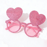 Lunettes Cœur Saint-Valentin Multicolores en Plastique Décoratives – Accessoire Viral pour Déclaration d'Amour