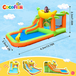Structure gonflable combinée Cocofish sur le thème des singes et des bananes avec toboggan aquatique, piscine et canon à eau pour enfants - Product Image 2