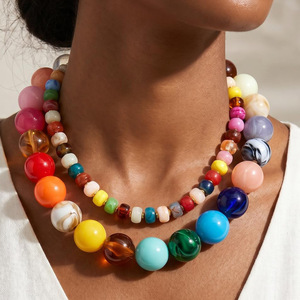 Juego de 2 collares bohemios coloridos con cuentas, collar grueso de resina arcoíris, conjunto de joyería hecho a mano, accesorios de playa - Product Image 5