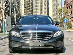 Mercedes-Benz <span class=keywords><strong>Classe</strong></span> <span class=keywords><strong>E</strong></span> Nouvelle Énergie 2020 <span class=keywords><strong>E</strong></span> 300 <span class=keywords><strong>e</strong></span> L 2.0T Automatique - Product Image 3