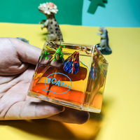 Cadeaux souvenirs poids de papier flottant liquide personnalisé cristal acrylique plastique forme cube presse-papier huile eau