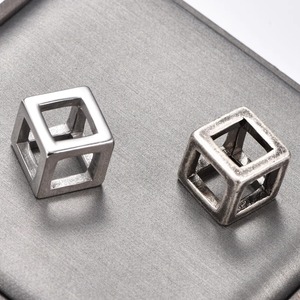 Collar con Colgantes de Cubo Hueco Geométrico de Acero Inoxidable para Mujeres y Hombres, Dijes Cuadrados Estilo Punk, Cadena de Metal, Accesorios de Joyería DIY - Product Image 5