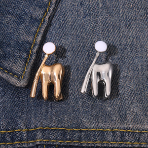 Spilla da denti in metallo dentista igienista dentale risvolto laurea regalo di natale cura medica spilla smaltata - Product Image 3