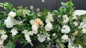 Bola de flores de bosque encantado salvaje de estilo natural, corredor de flores verdes, centro de mesa de boda verde y blanco artificial para Decoración - Product Image 4