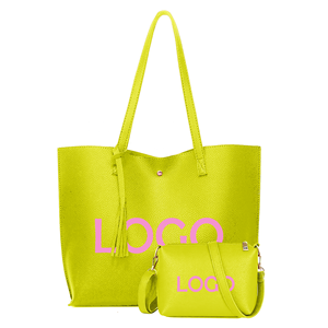 Set di Borse Personalizzate con Logo Stampato, Colore <span class=keywords><strong>Bordeaux</strong></span>, in Pelle Vegana, Set di 2 Pezzi, <span class=keywords><strong>Borsa</strong></span> a Mano e <span class=keywords><strong>Borsa</strong></span> a Tracolla per <span class=keywords><strong>Donna</strong></span> - Product Image 4