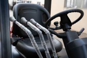 ספק סיני מלגזות חדשות מלגזה חשמלית קיבולת 2 טון 2.5 טון 3 טון לשימוש במקומות צרים מחיר משאית - Product Image 6