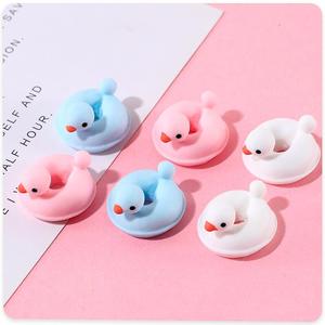 Bouée de bain en forme de canard de dessin animé, accessoire en résine pour la fabrication de bijoux DIY - Product Image 3