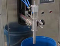 Machine de remplissage de pesage de seau de peinture de seau d'huile de tambour de moteur en plastique semi-automatique - Product Image 2