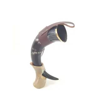 Elegante Cuerno de Búfalo para Beber, Hecho a Mano, Calidad Premium, Taza Natural Estilo Vikingo, Regalo Rústico para Coleccionistas - Product Image 1