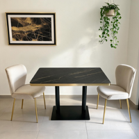 Table et chaises de salle à manger en marbre et alliage d'aluminium avec bord doré, style luxe léger pour restaurant occidental et hôtel