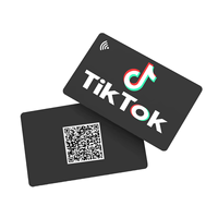 Muestra Gratuita de Tarjeta NFC de PVC Personalizada con Código QR Único para Facebook, Instagram, Tiktok - Interfaz de Comunicación RFID para Uso en Hoteles