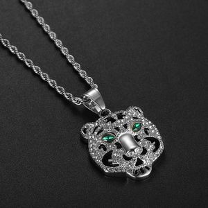 Collar con colgante de cabeza de tigre yunnique, acero inoxidable, chapado en oro y plata con ojos verdes, joyería unisex para fiestas - Product Image 3