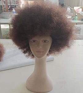 Peluca rizada sintética <span class=keywords><strong>Afro</strong></span> con flequillo, pelucas <span class=keywords><strong>Afro</strong></span> <span class=keywords><strong>de</strong></span> los años 70, <span class=keywords><strong>disfraz</strong></span> hinchable resistente al calor, peluca <span class=keywords><strong>de</strong></span> Cosplay para mujeres negras - Product Image 3