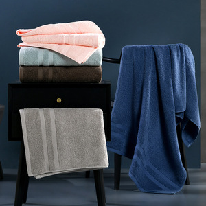 Serviette de Bain en Coton Pur 70x140cm Épaisse et Absorbante Couleur Unie pour Usage Domestique Rectangulaire Teinte Unie Poids 400g - Product Image 3