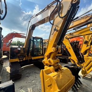 Presque neuve, économe en carburant et puissante, mini-excavatrice Caterpillar 307.5 d'occasion de 8 tonnes pour projets municipaux - Product Image 1