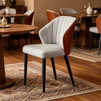 Chaises de salle à manger de luxe en similicuir bicolore avec dossier haut ergonomique et mousse haute densité pour sièges de restaurant de style nordique