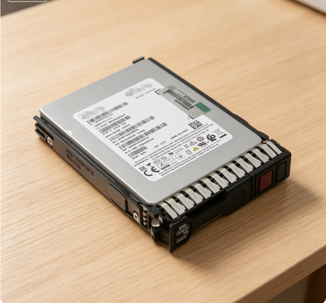 P40568-B21 P41566-001 15.36TB NVMe Gen4 High Performance RI SFF BC U.3 PM1733 SSD SSD Solid State Drive for Gen10 Plus Servers