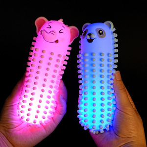 Juguete Antiestrés Autonomy, Panda, Elefante, Gusano de Maíz, Brilla en la Oscuridad, Plástico, Unisex, para Niños de 2 a 4 Años - Product Image 1